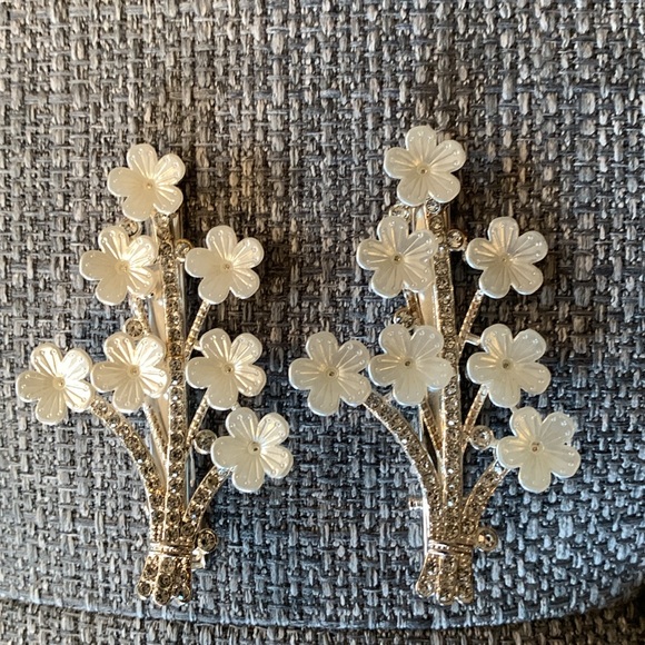 Gorgeous Flower Hair Clips - Picture 11 of 16